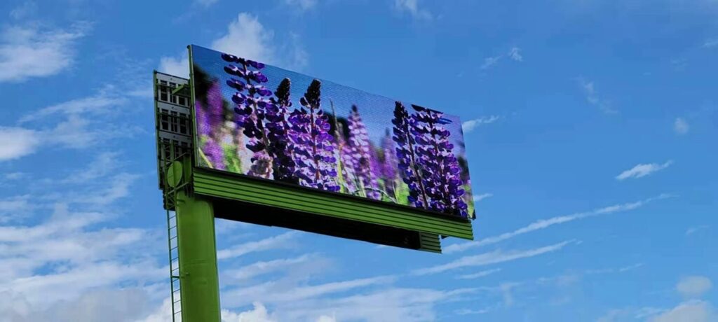 Outdoor Digital Signage for DOOH Advertising